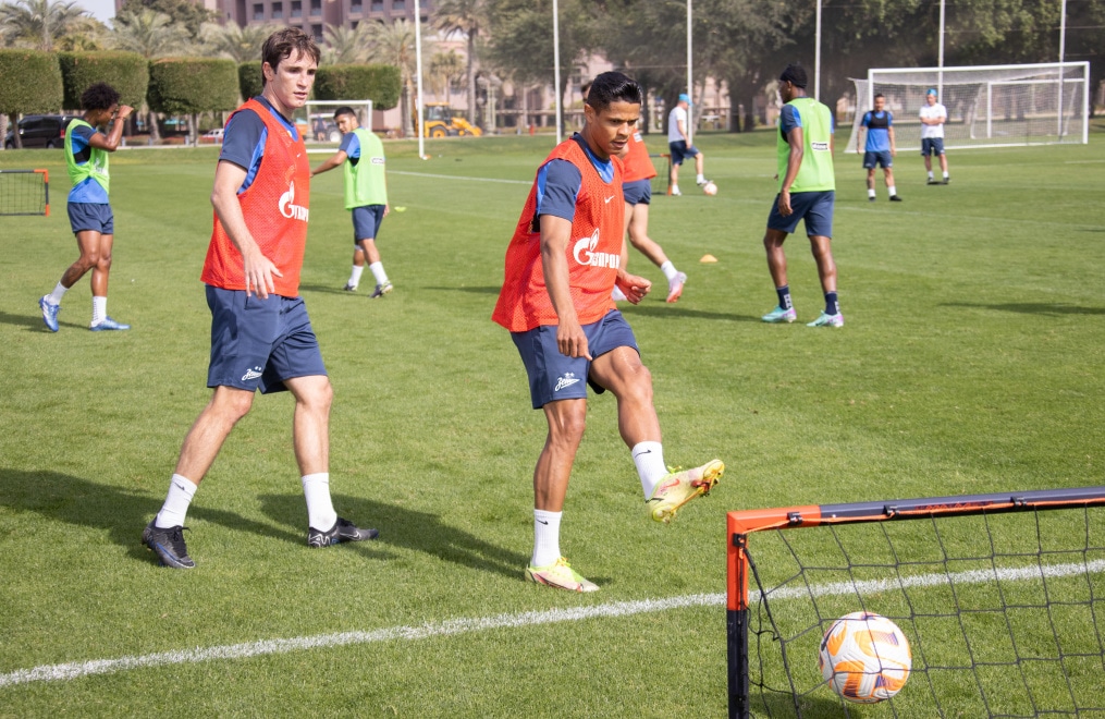 Зимние «Газпром» — тренировочные сборы в Абу-Даби. 26 января, утренняя тренировка