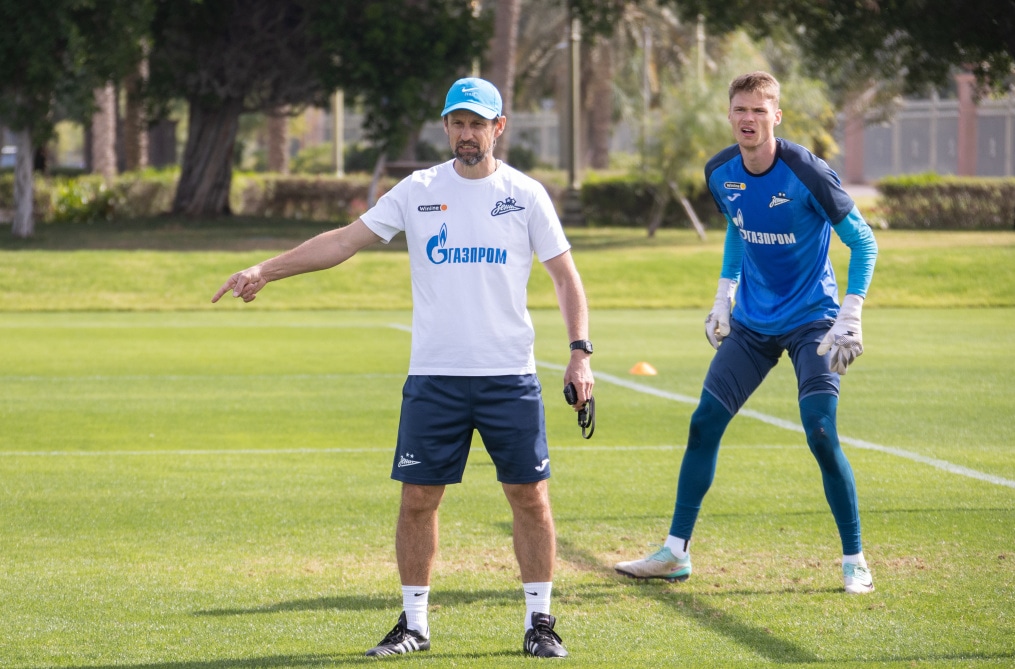 Зимние «Газпром» — тренировочные сборы в Абу-Даби. 26 января, утренняя тренировка