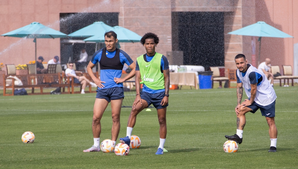 Зимние «Газпром» — тренировочные сборы в Абу-Даби. 26 января, утренняя тренировка