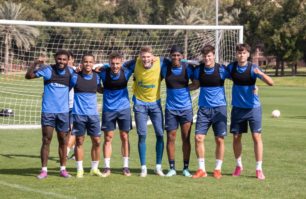 Зимние «Газпром» — тренировочные сборы в Абу-Даби. 26 января, утренняя тренировка