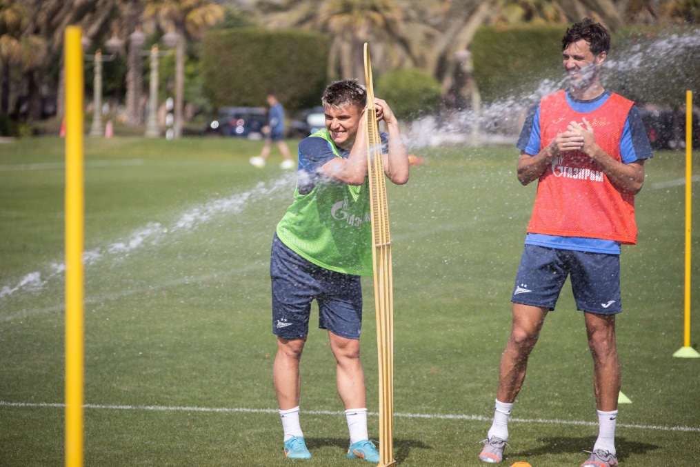 Зимние «Газпром» — тренировочные сборы в Абу-Даби. 26 января, утренняя тренировка