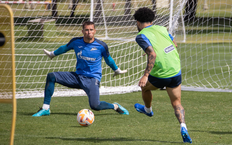 Зимние «Газпром» — тренировочные сборы в Абу-Даби. 26 января, утренняя тренировка