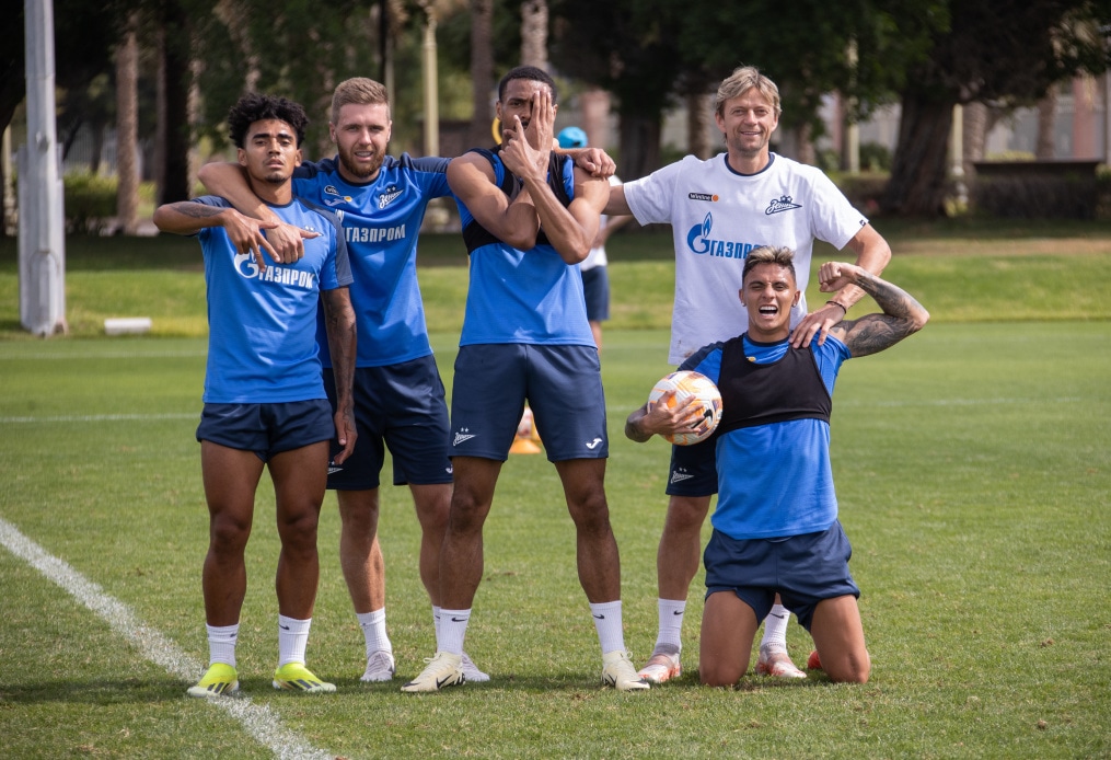 Зимние «Газпром» — тренировочные сборы в Абу-Даби. 26 января, утренняя тренировка