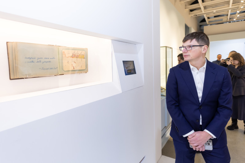 Андрей Аршавин и Анатолий Давыдов на открытии выставки «Город-герой Ленинград»