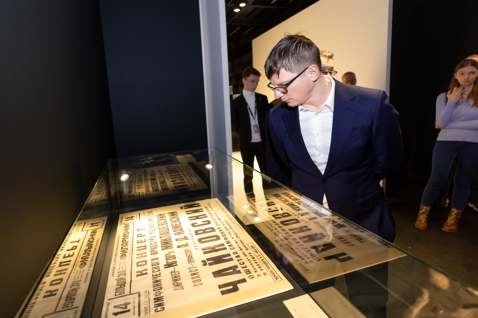 Андрей Аршавин и Анатолий Давыдов на открытии выставки «Город-герой Ленинград»