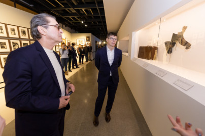 Андрей Аршавин и Анатолий Давыдов на открытии выставки «Город-герой Ленинград»