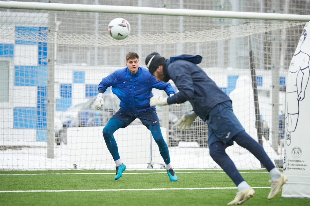 Тренировка «Зенита»-2 в Удельном парке
