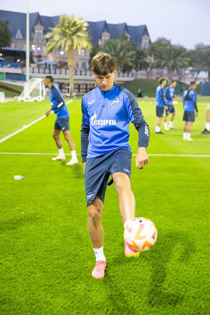 Зимние «Газпром» — тренировочные сборы в Катаре: 2 февраля, вечерняя тренировка