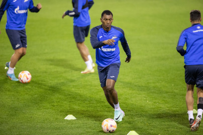 Зимние «Газпром» — тренировочные сборы в Катаре: 2 февраля, вечерняя тренировка