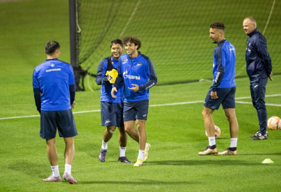 Зимние «Газпром» — тренировочные сборы в Катаре: 2 февраля, вечерняя тренировка