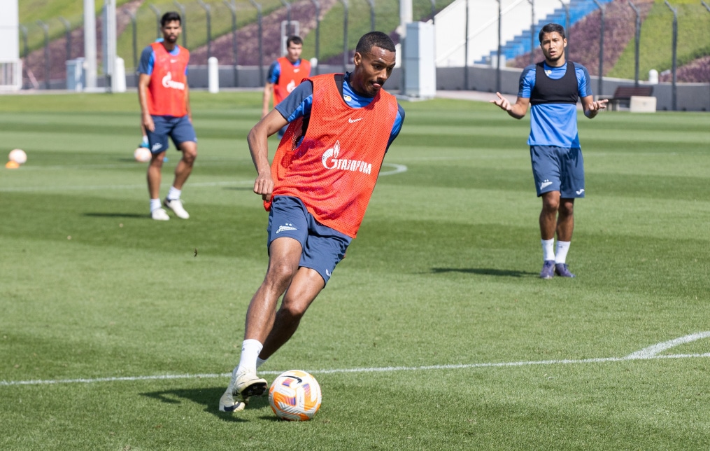 Зимние «Газпром» — тренировочные сборы в Катаре: 4 февраля, утренняя тренировка