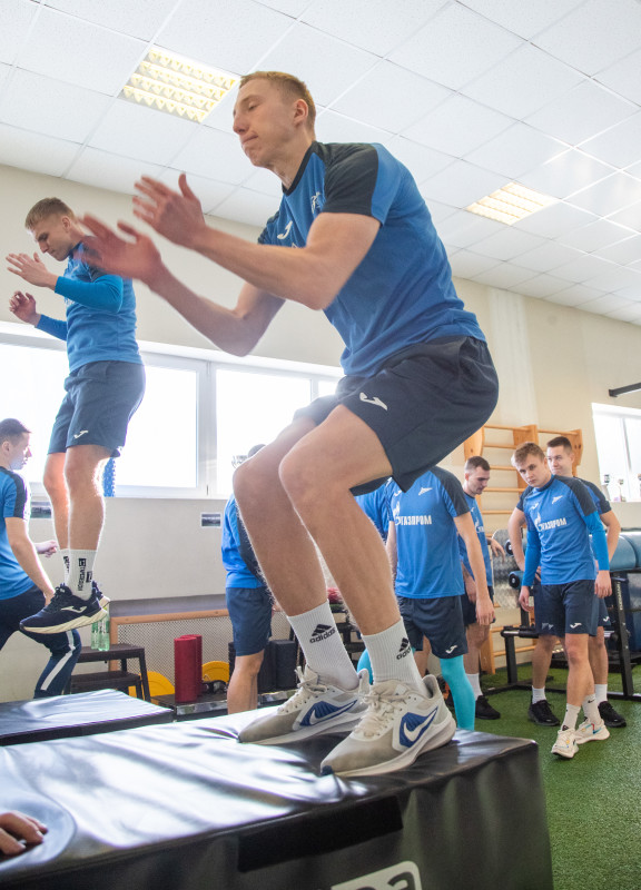 Тренировка «Зенита»-2 в «Газпром»-Академии