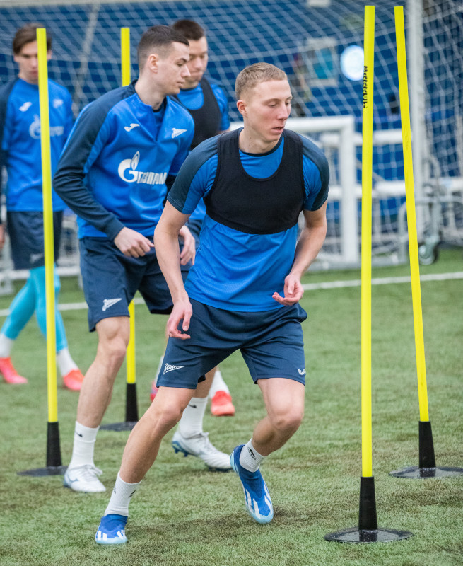 Тренировка «Зенита»-2 в «Газпром»-Академии