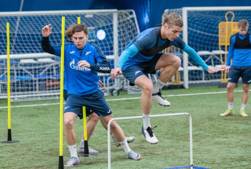 Тренировка «Зенита»-2 в «Газпром»-Академии