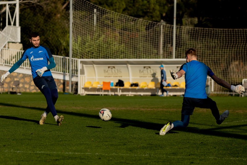 Зимний учебно-тренировочный сбор «Зенита»-2 в Турции: 17 февраля, вечерняя тренировка