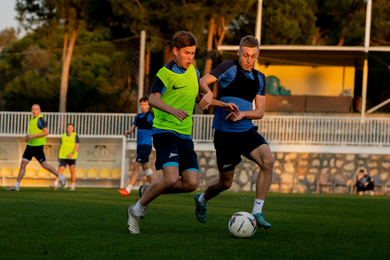 Зимний учебно-тренировочный сбор «Зенита»-2 в Турции: 17 февраля, вечерняя тренировка