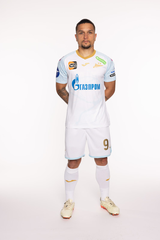 Фотосессия игроков ФК «Зенит» в форме Joma, сезона 2023/24