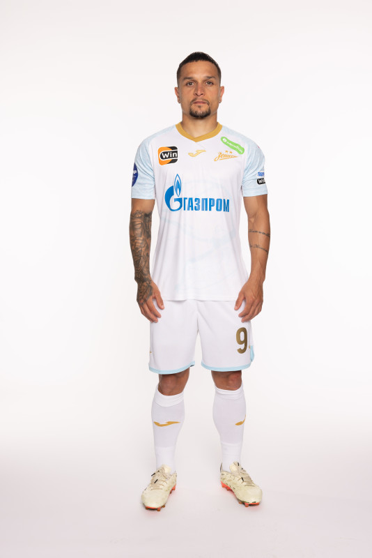 Фотосессия игроков ФК «Зенит» в форме Joma, сезона 2023/24