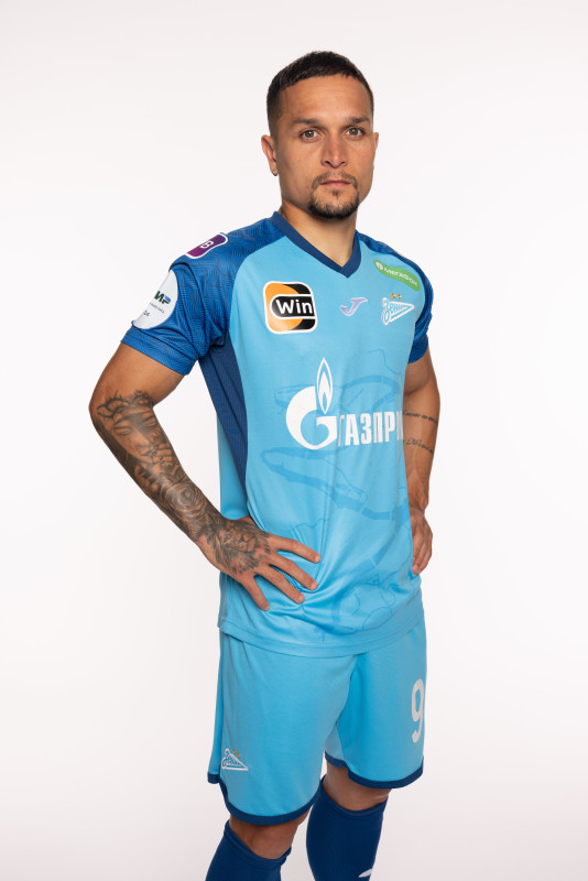 Фотосессия игроков ФК «Зенит» в форме Joma, сезона 2023/24