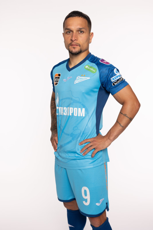 Фотосессия игроков ФК «Зенит» в форме Joma, сезона 2023/24