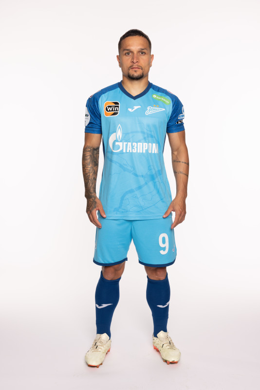 Фотосессия игроков ФК «Зенит» в форме Joma, сезона 2023/24