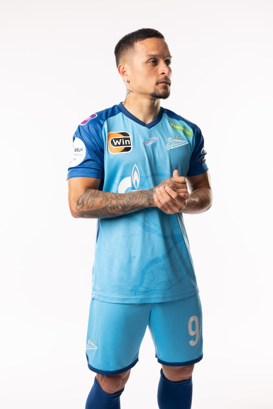 Фотосессия игроков ФК «Зенит» в форме Joma, сезона 2023/24