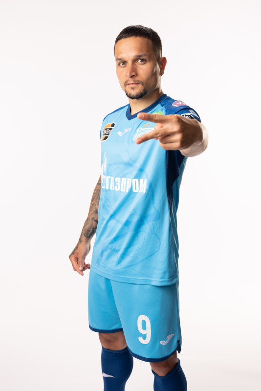 Фотосессия игроков ФК «Зенит» в форме Joma, сезона 2023/24