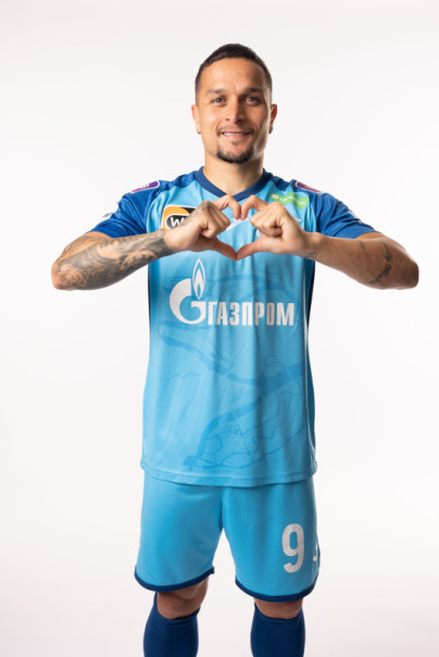 Фотосессия игроков ФК «Зенит» в форме Joma, сезона 2023/24