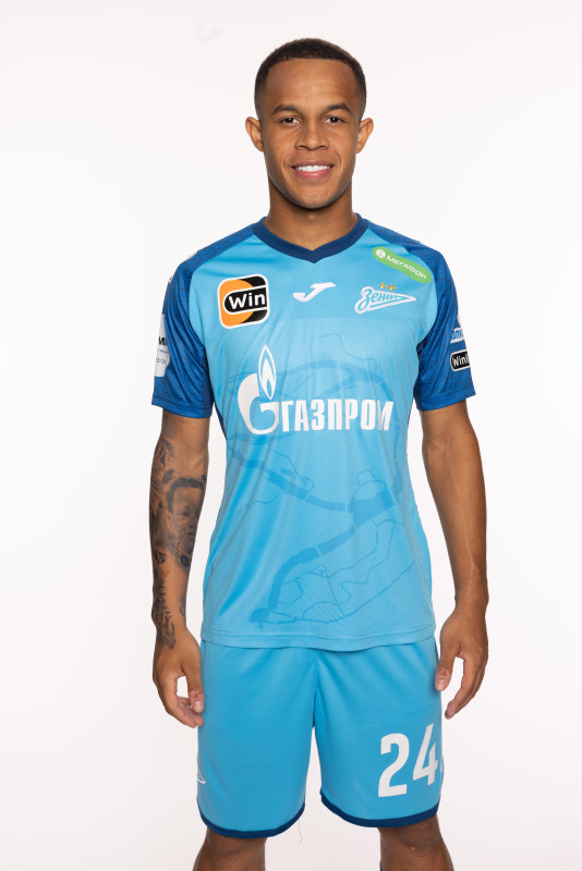 Фотосессия игроков ФК «Зенит» в форме Joma, сезона 2023/24