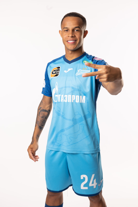 Фотосессия игроков ФК «Зенит» в форме Joma, сезона 2023/24