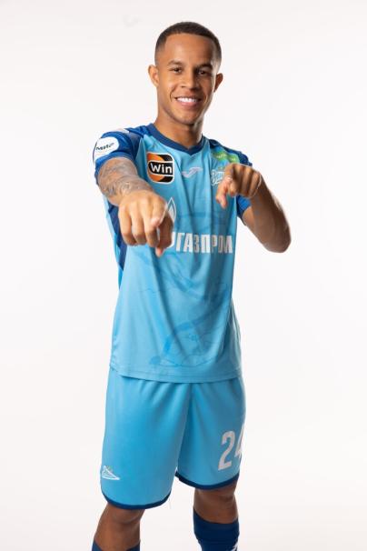 Фотосессия игроков ФК «Зенит» в форме Joma, сезона 2023/24