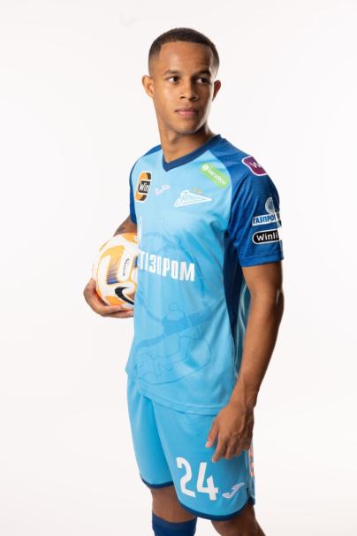 Фотосессия игроков ФК «Зенит» в форме Joma, сезона 2023/24