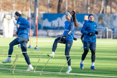 Тренировка женской команды перед матчем с «Ростовом»