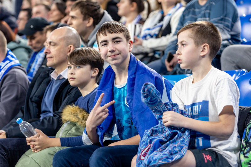 Болельщики на матче «Зенит» — «Динамо»