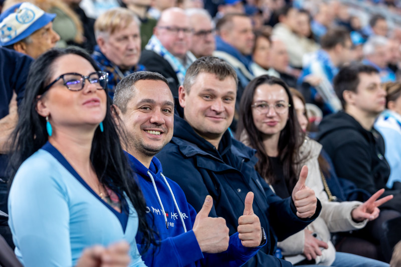 Болельщики на матче «Зенит» — «Динамо»
