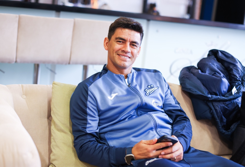 Вылет основного состава ФК «Зенит» на матч со «Спартаком»