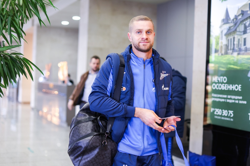 Вылет основного состава ФК «Зенит» на матч со «Спартаком»