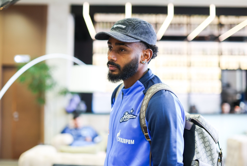 Вылет основного состава ФК «Зенит» на матч со «Спартаком»