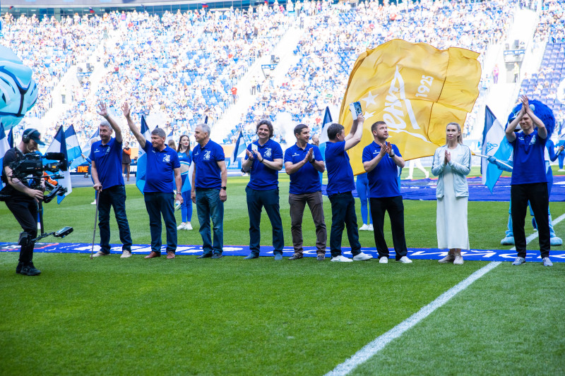 Чествование обладателей Кубка России 1999 года перед матчем «Зенит» — «Ростов»