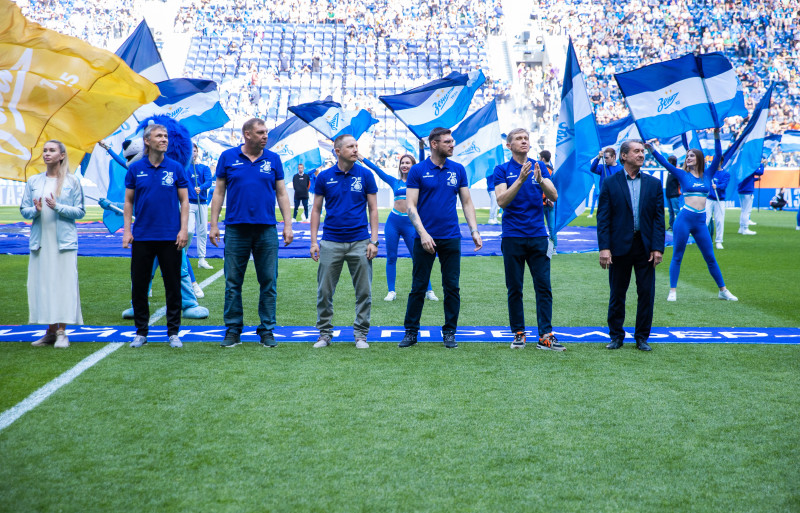 Чествование обладателей Кубка России 1999 года перед матчем «Зенит» — «Ростов»