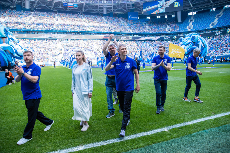 Чествование обладателей Кубка России 1999 года перед матчем «Зенит» — «Ростов»