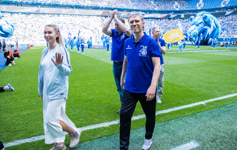 Чествование обладателей Кубка России 1999 года перед матчем «Зенит» — «Ростов»