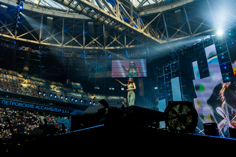 Концерт «Петровские Ассамблеи 3.2.1» на «Газпром Арене»