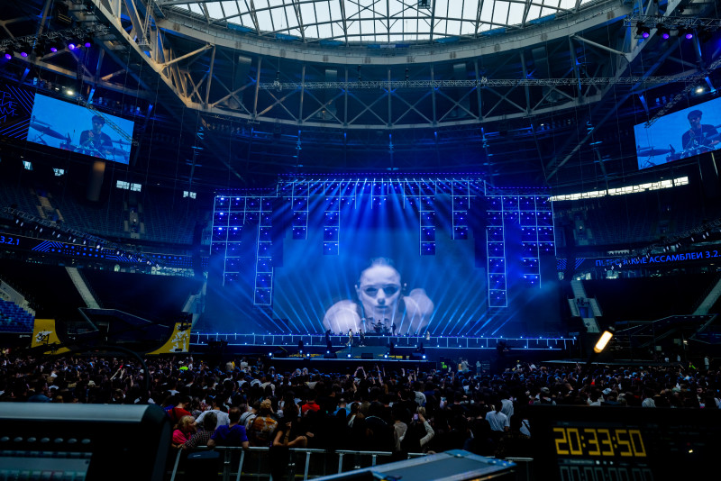 Концерт «Петровские Ассамблеи 3.2.1» на «Газпром Арене»