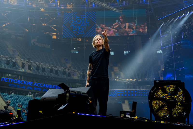 Концерт «Петровские Ассамблеи 3.2.1» на «Газпром Арене»