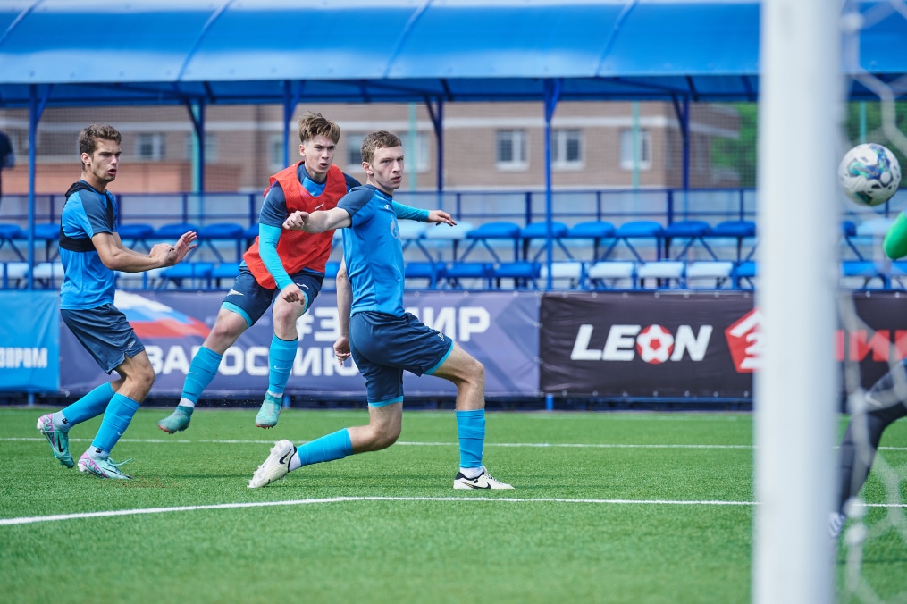 Тренировка «Зенита»-м в «Газпром»-Академии