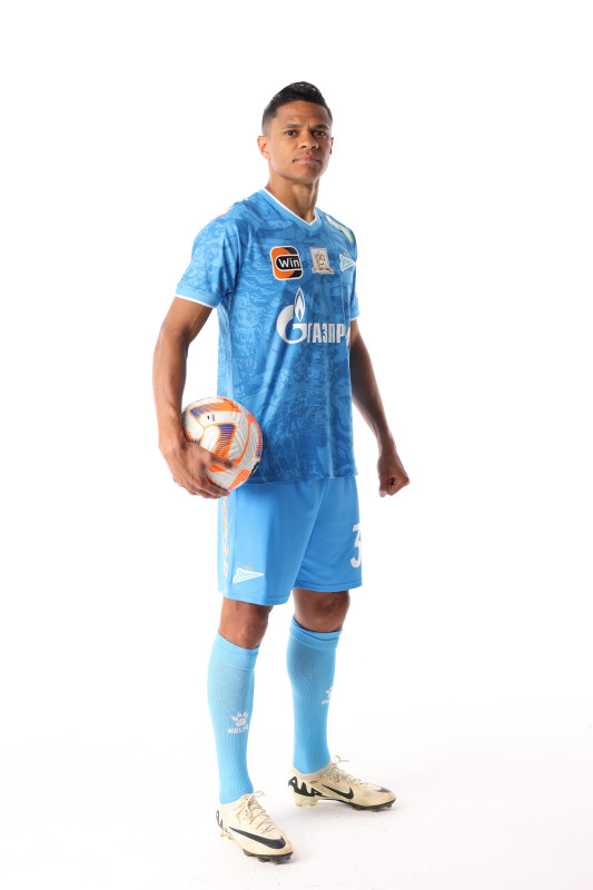 Фотосессия основного состава ФК «Зенит» сезона 2024/2025