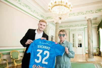 «Зенит» в филармонии: презентация Лусиано, симфония Шостаковича, трансляция матча с «Акроном»