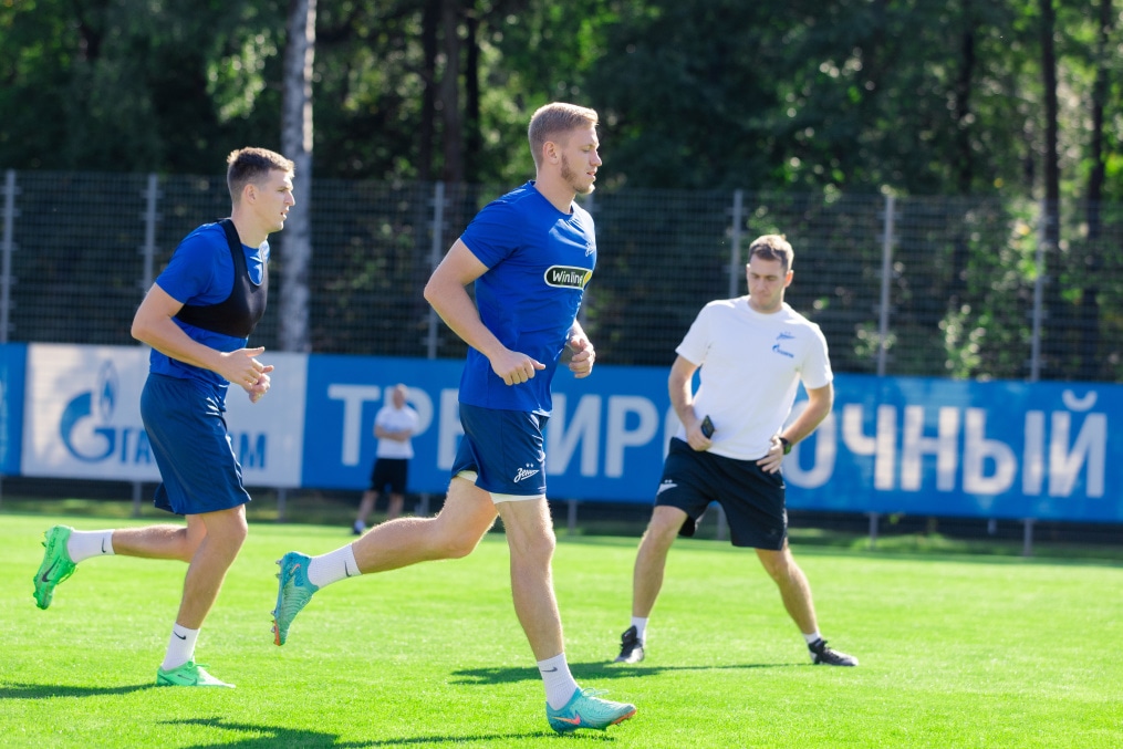 Брифинг Семака и тренировка перед матчем с «Кайратом»