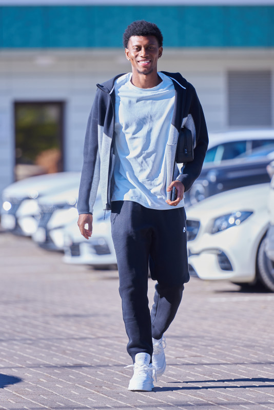 #ЗенитStyle: приезд футболистов на тренировку перед «Факелом»